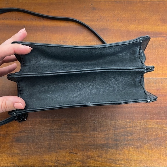 Gianni Binni black studded crossbody/ clutch purse with polka dot interior - Picture 11 of 13